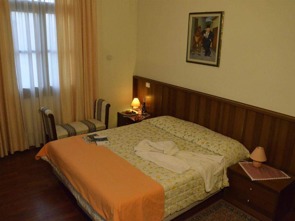 Lataria Dei Magredi Villa Vivaro Ruang foto